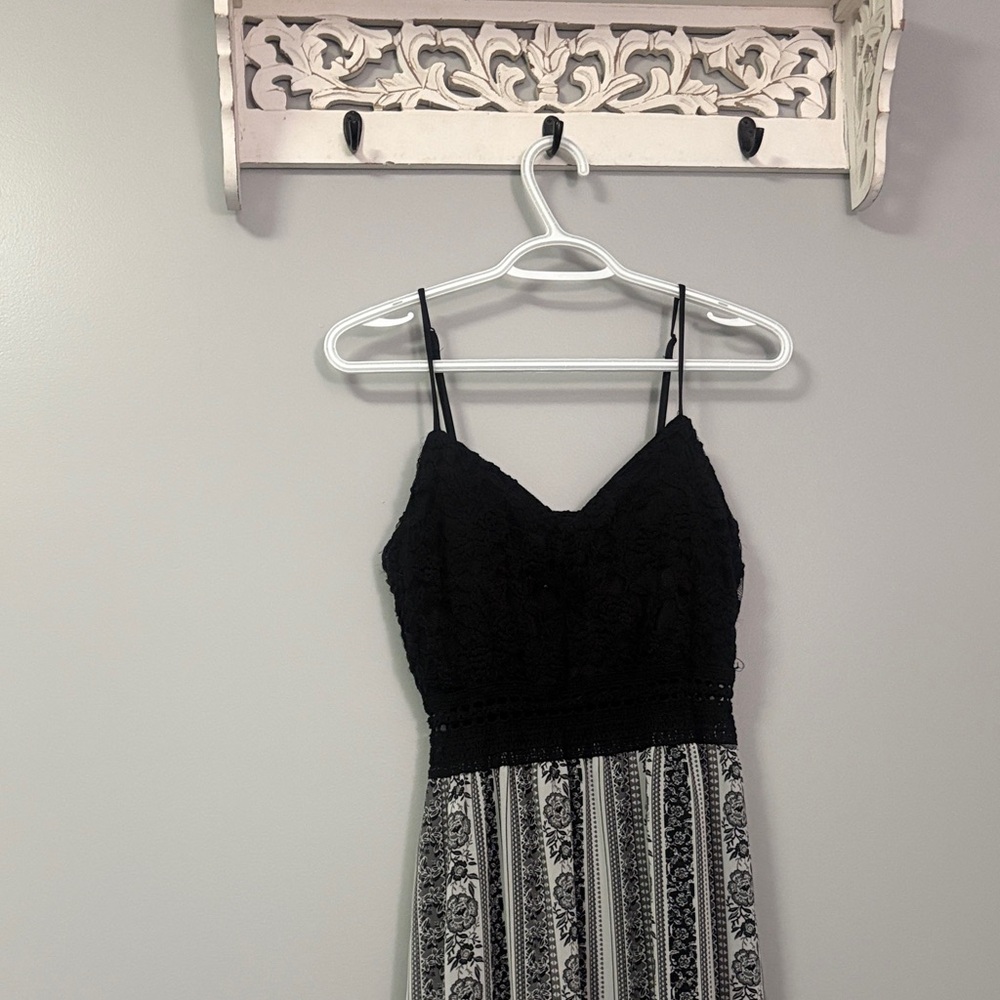 Chic Black and White Floor Length Dress